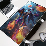 BEWITCHING SYNDRA MOUSE PAD